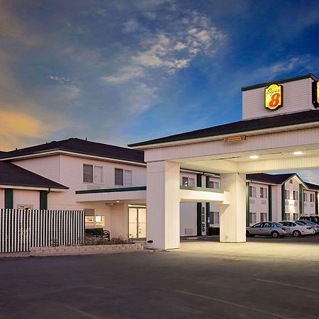 Super 8 By Wyndham Battle Mountain Hotel Exterior foto